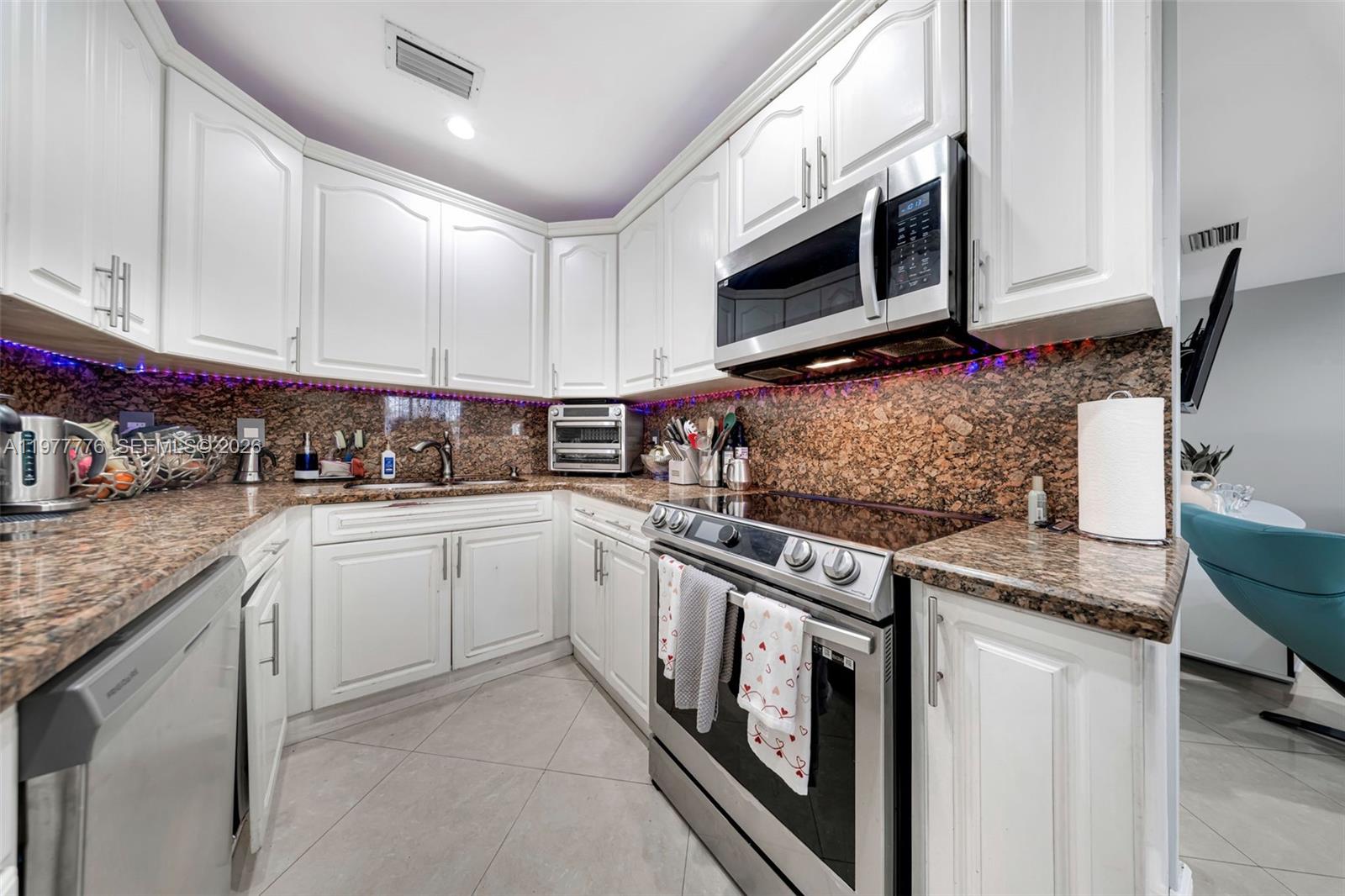 22105 SW 103rd Ave Cutler Bay, FL 33190