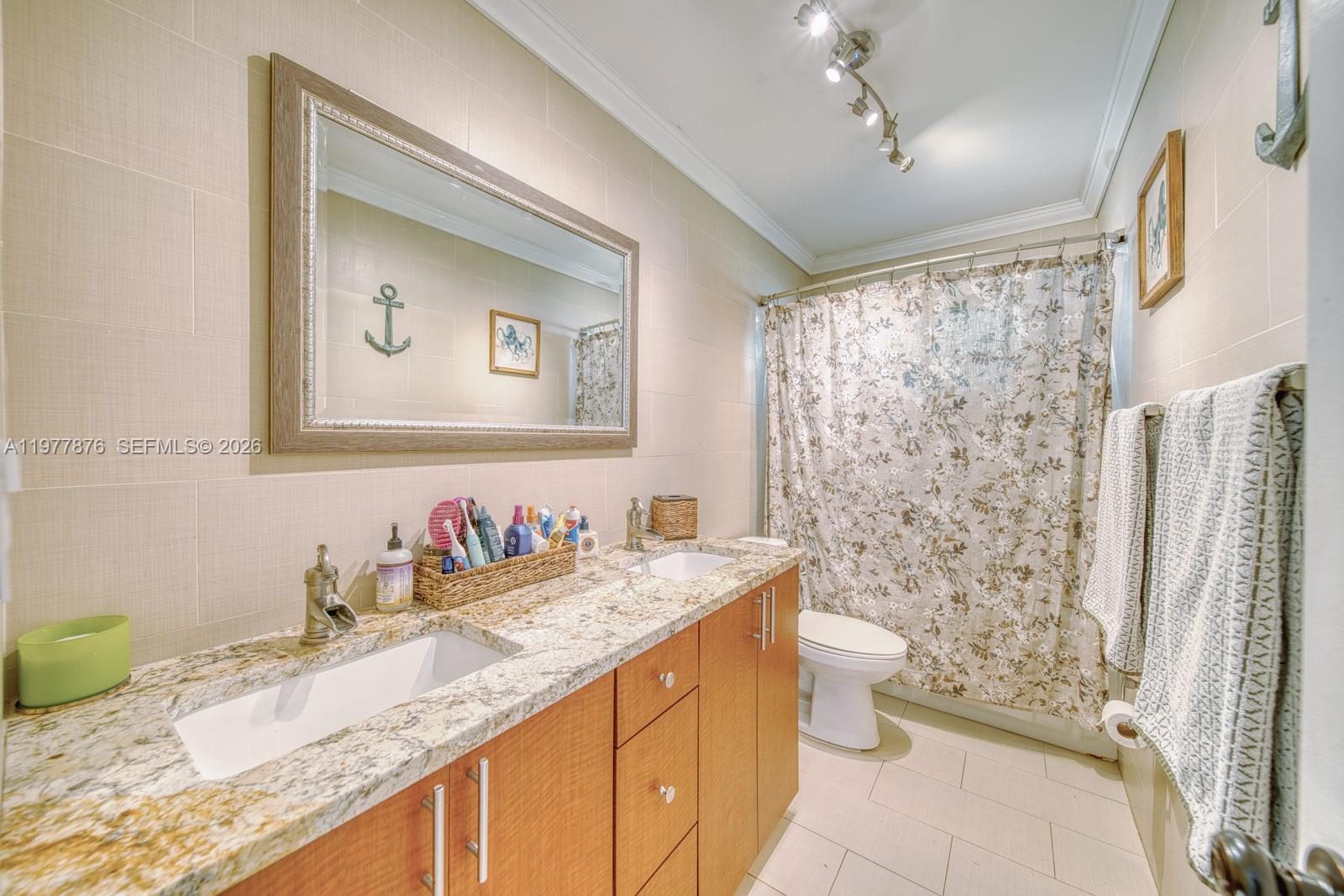 9104 SW 180th St Palmetto Bay, FL 33157