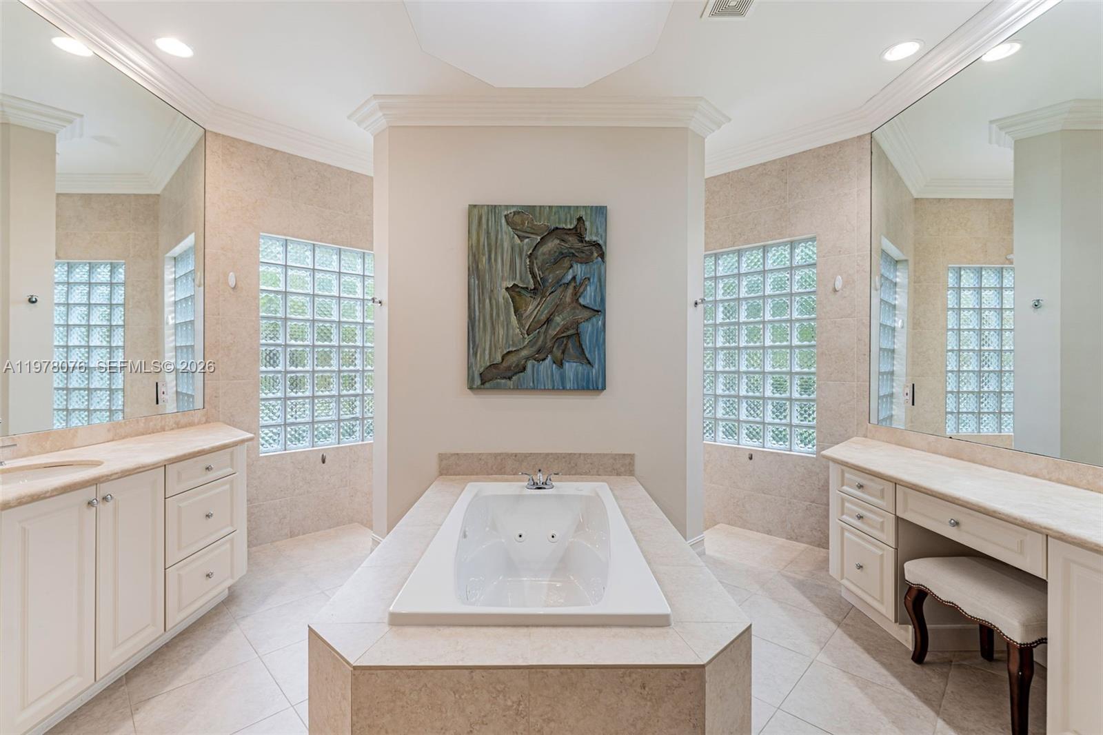 10221 Blue Palm St Plantation, FL 33324