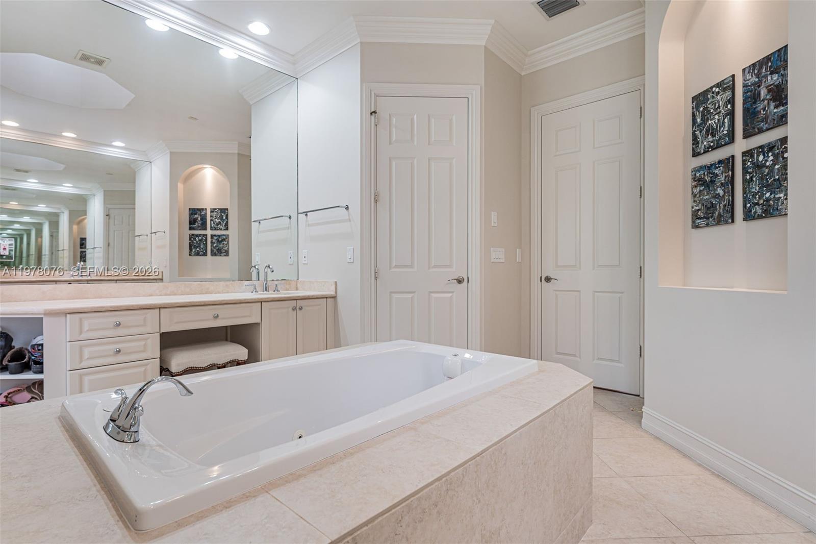 10221 Blue Palm St Plantation, FL 33324