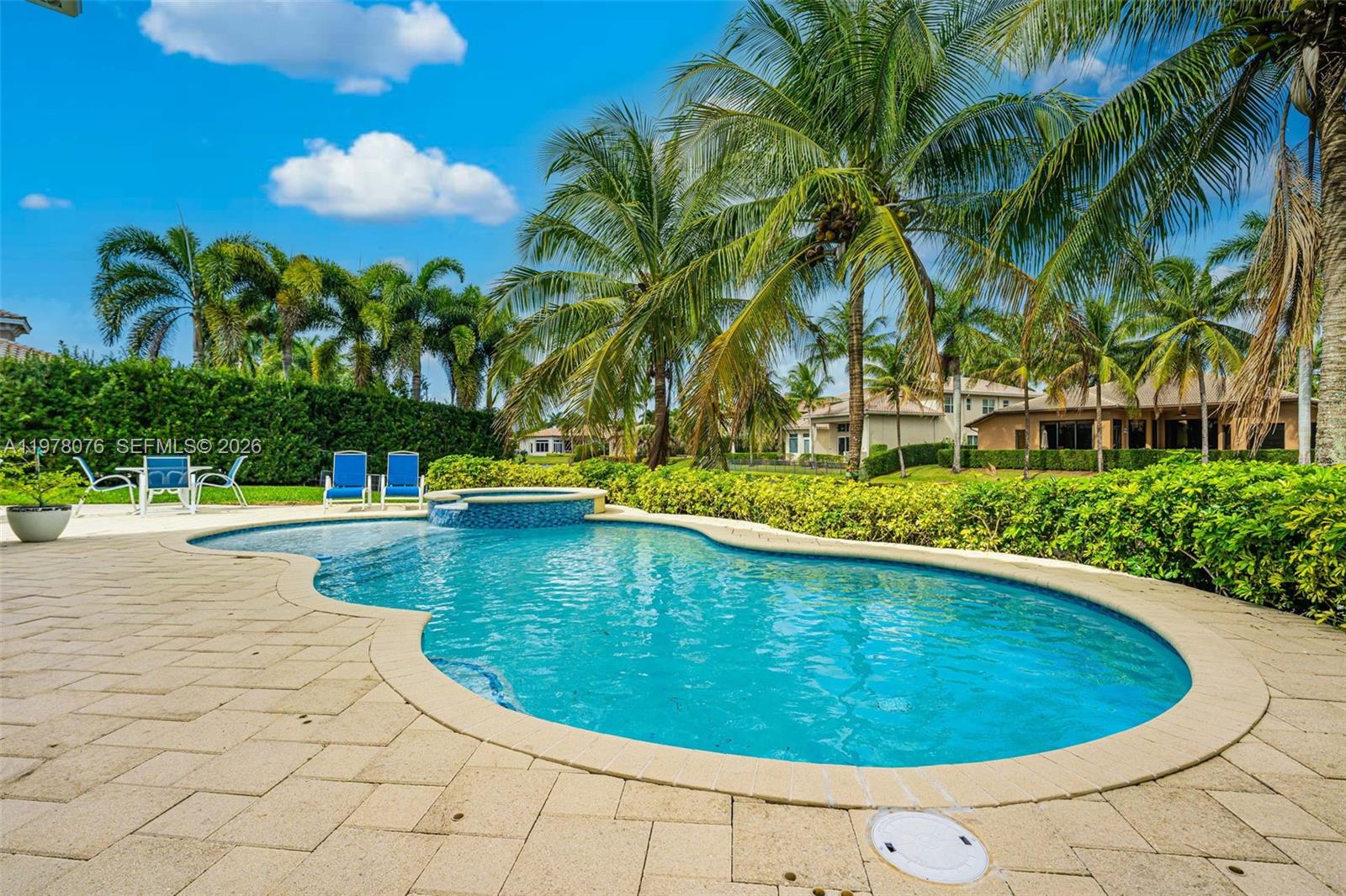 10221 Blue Palm St Plantation, FL 33324