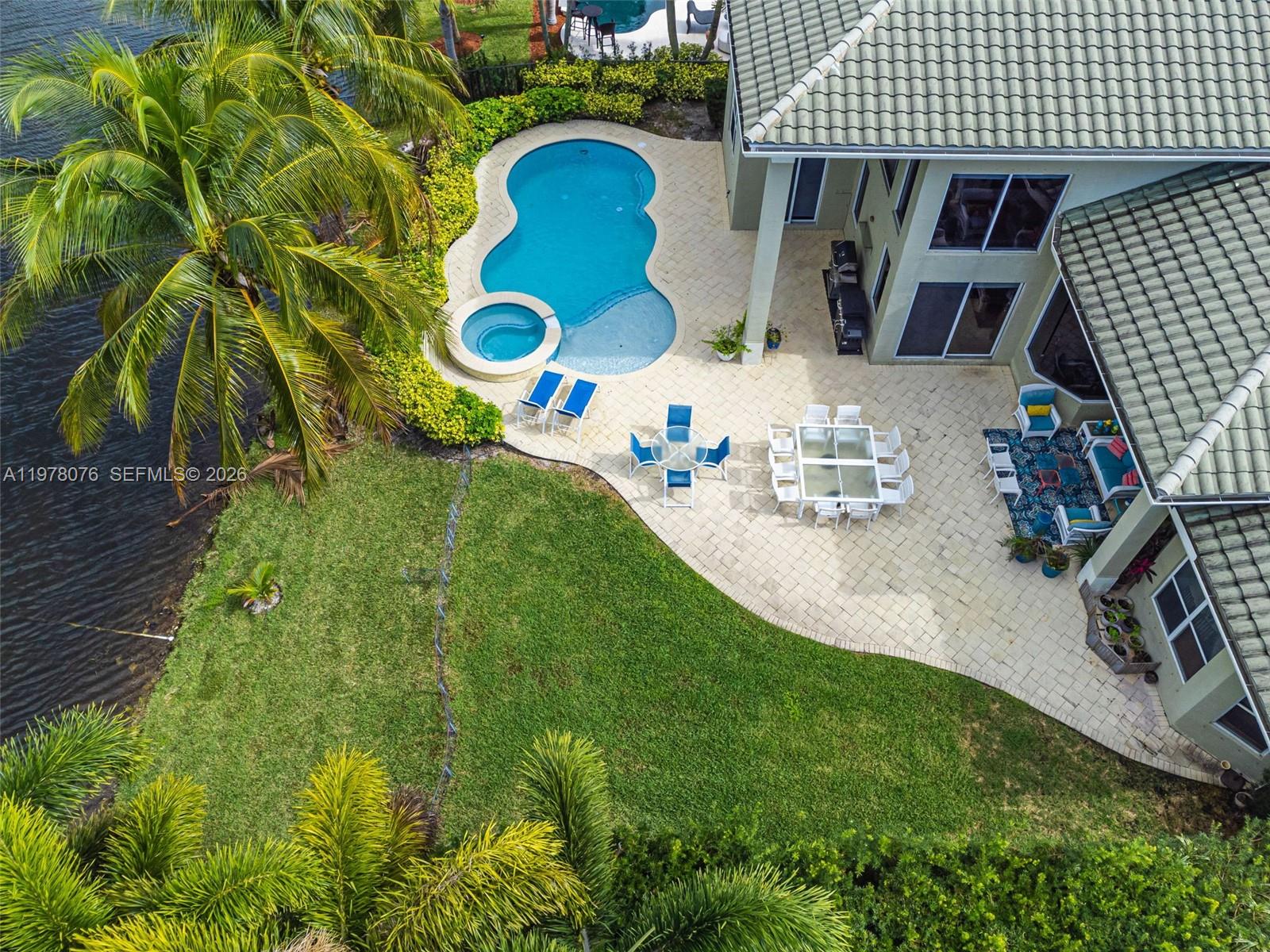 10221 Blue Palm St Plantation, FL 33324