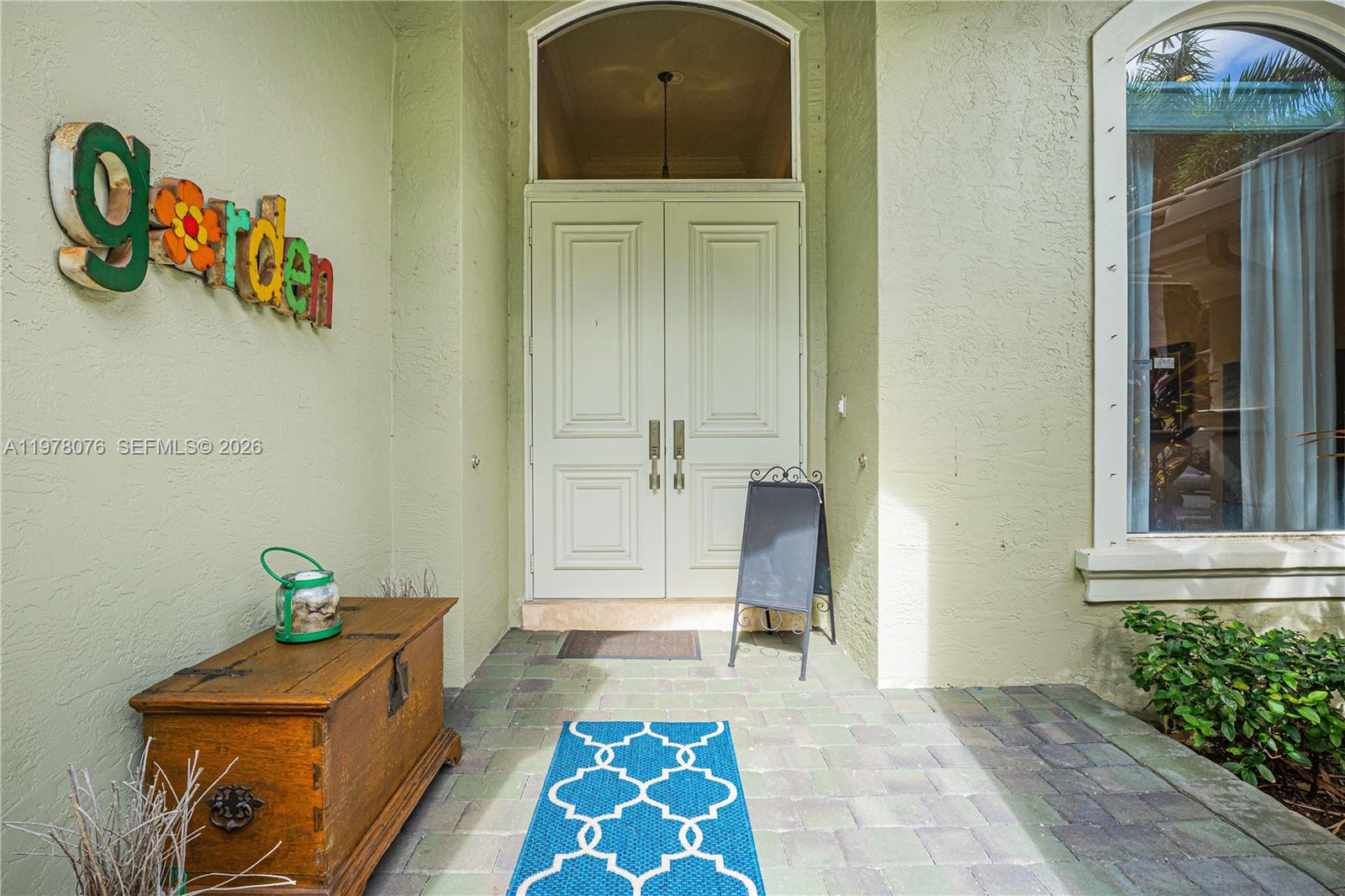 10221 Blue Palm St Plantation, FL 33324