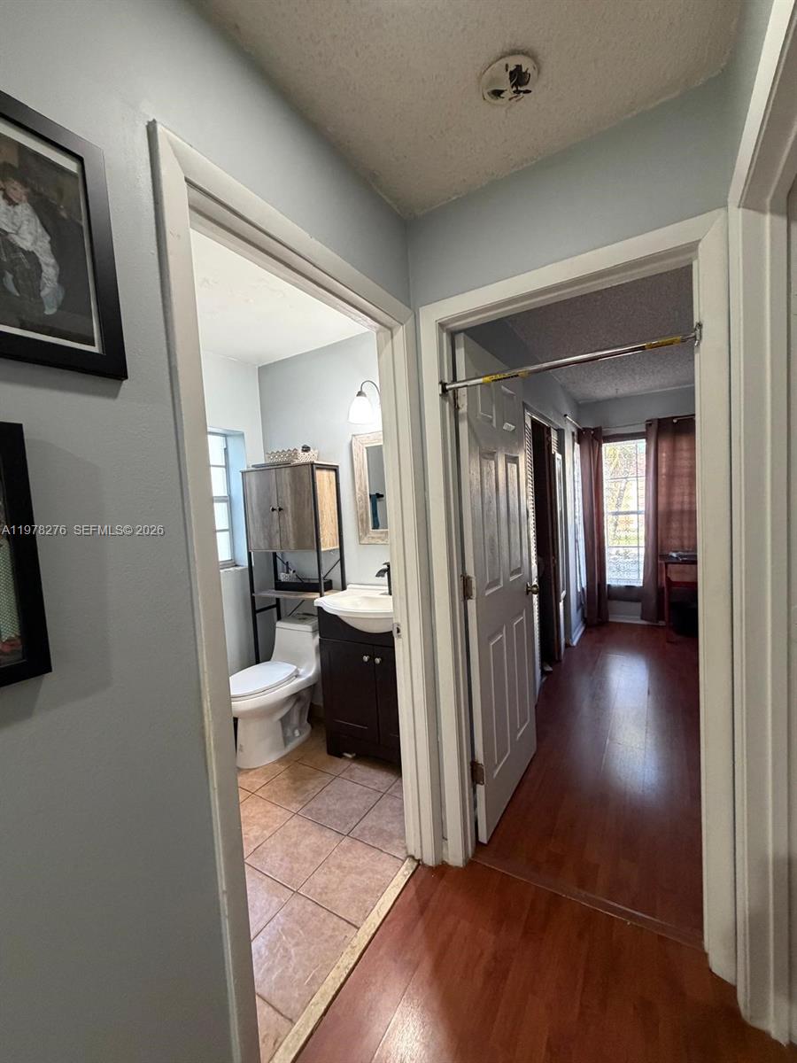 400 Somerset Way Weston, FL 33326