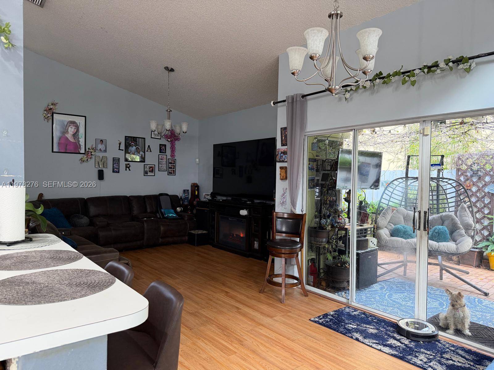 400 Somerset Way Weston, FL 33326