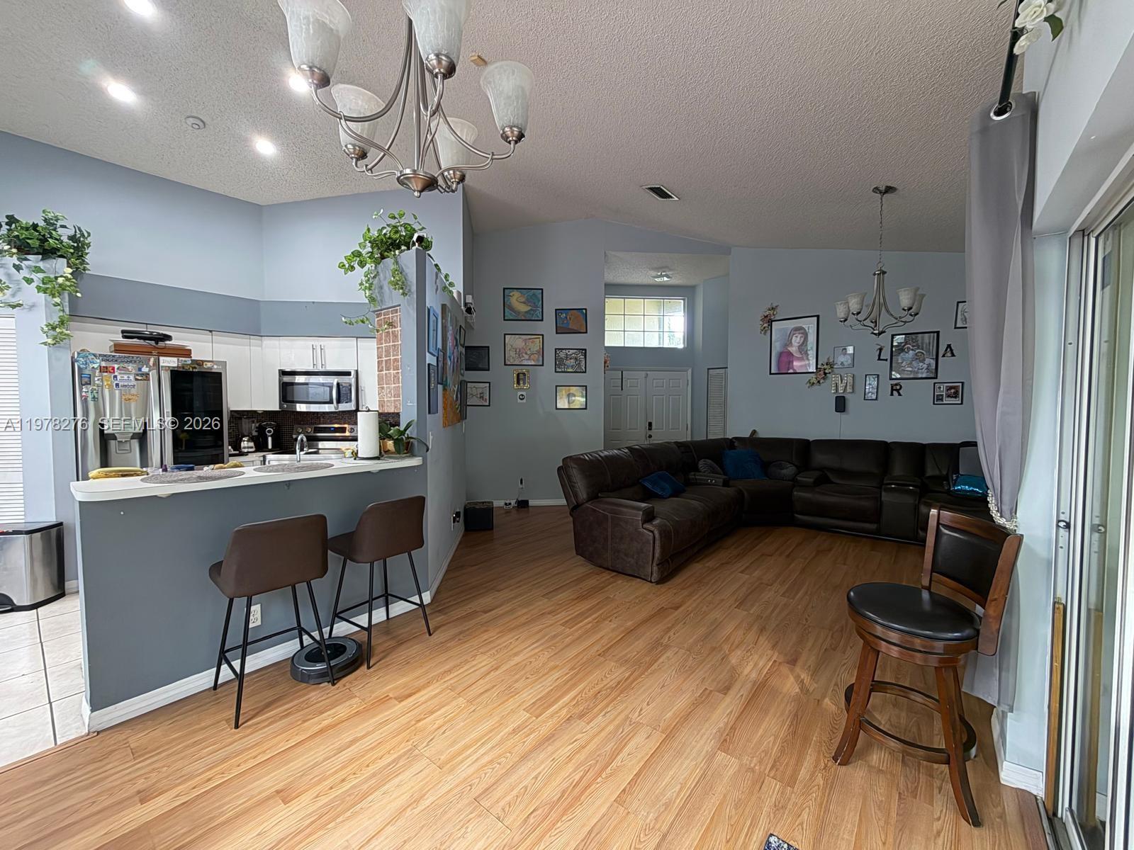 400 Somerset Way Weston, FL 33326