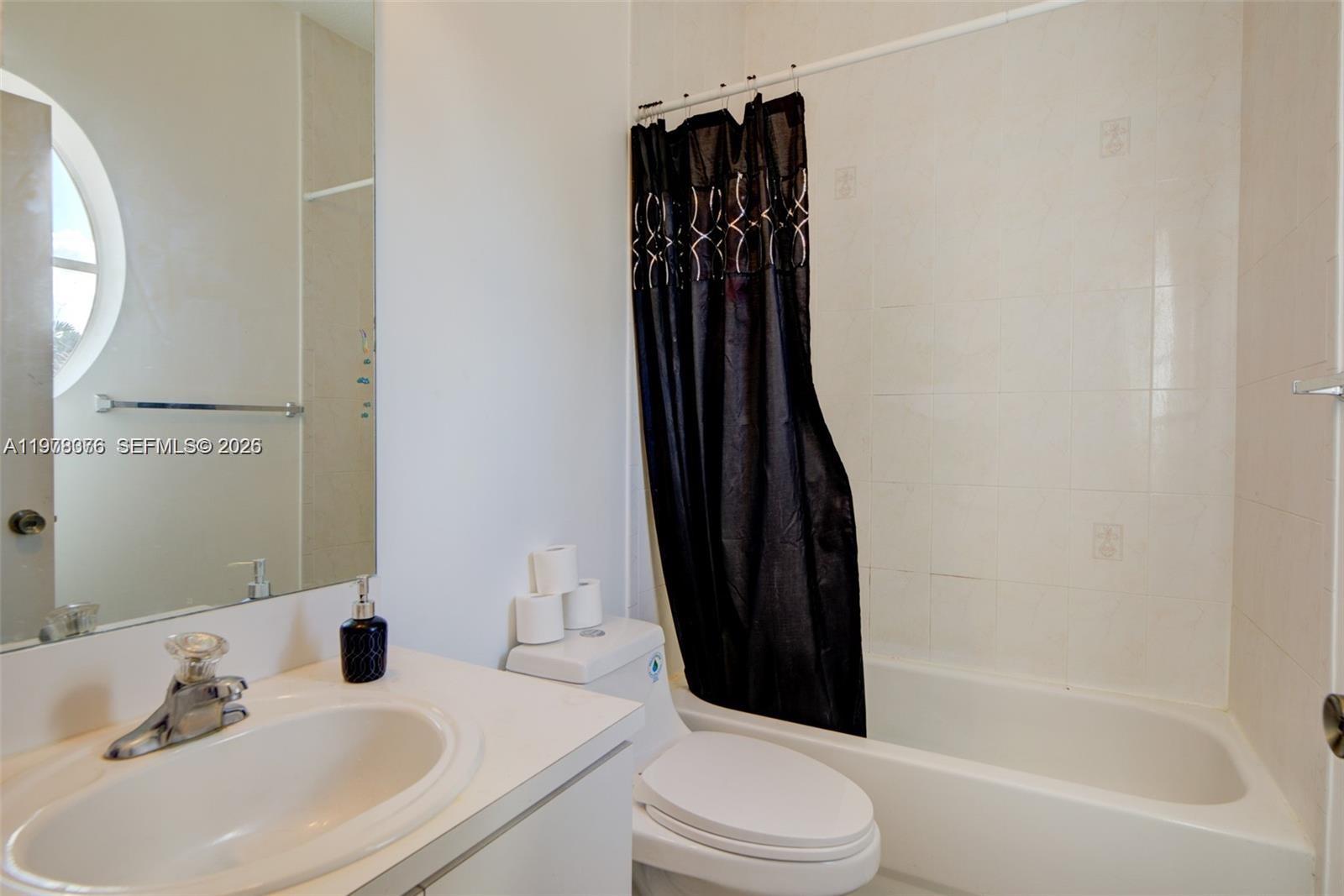 4942 Windward Way #1306 Dania Beach, FL 33312