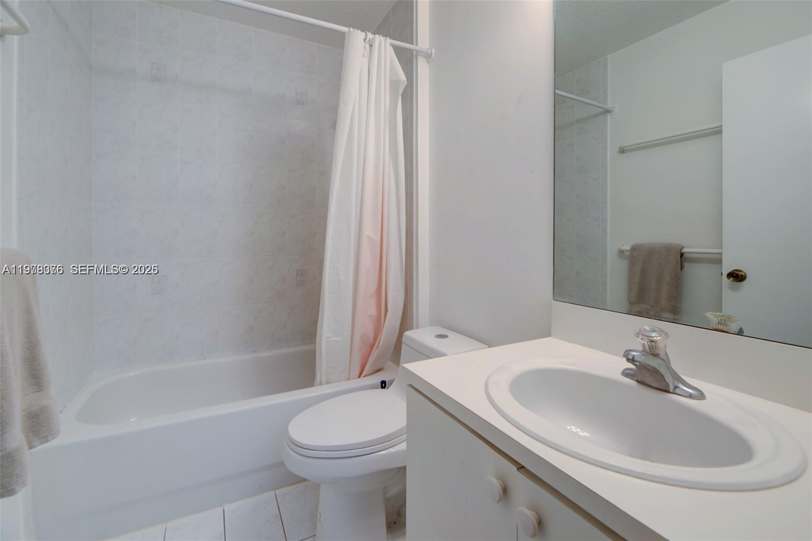 4942 Windward Way #1306 Dania Beach, FL 33312