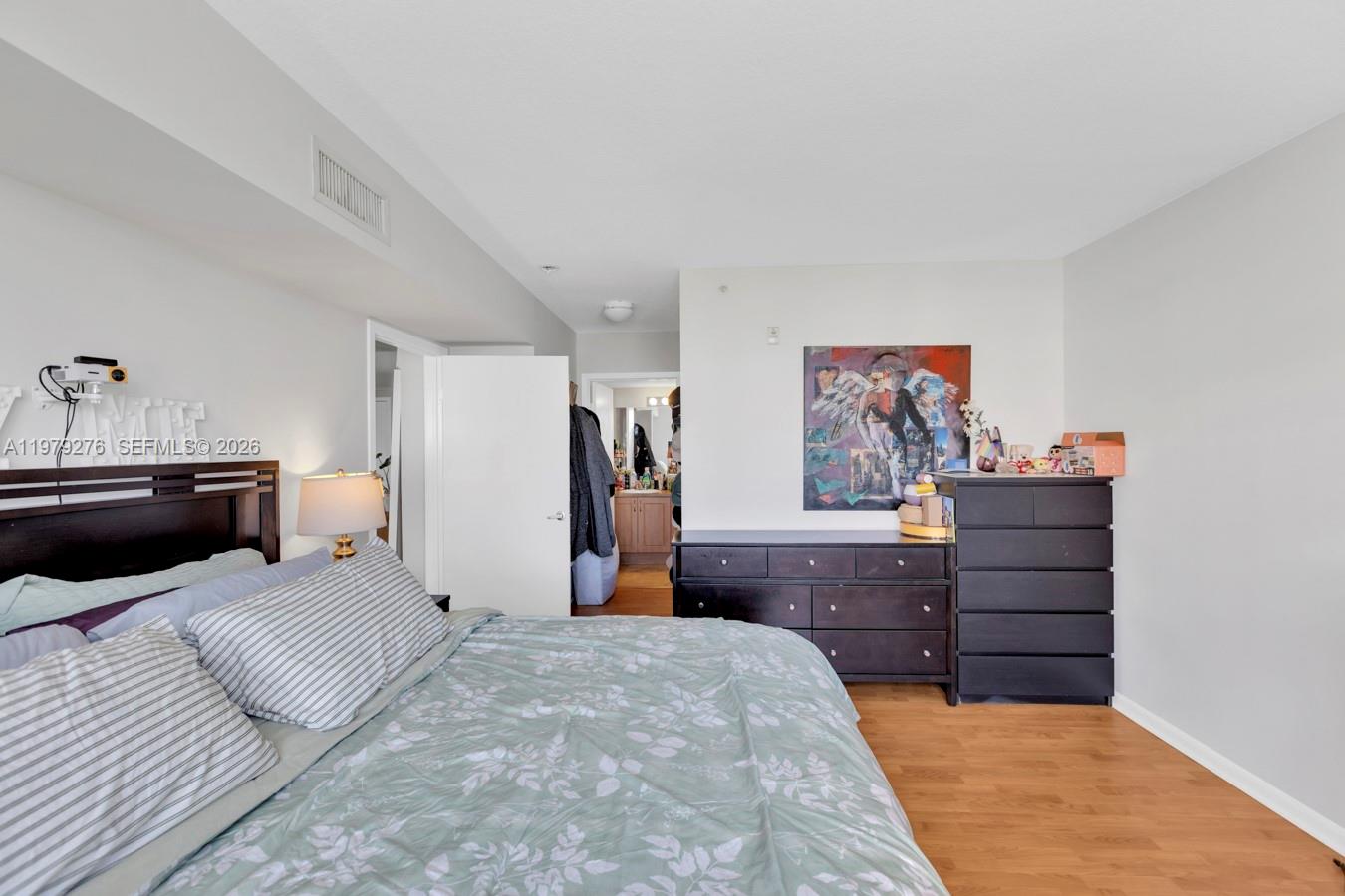 1555 N Treasure Dr #506 North Bay Village, FL 33141