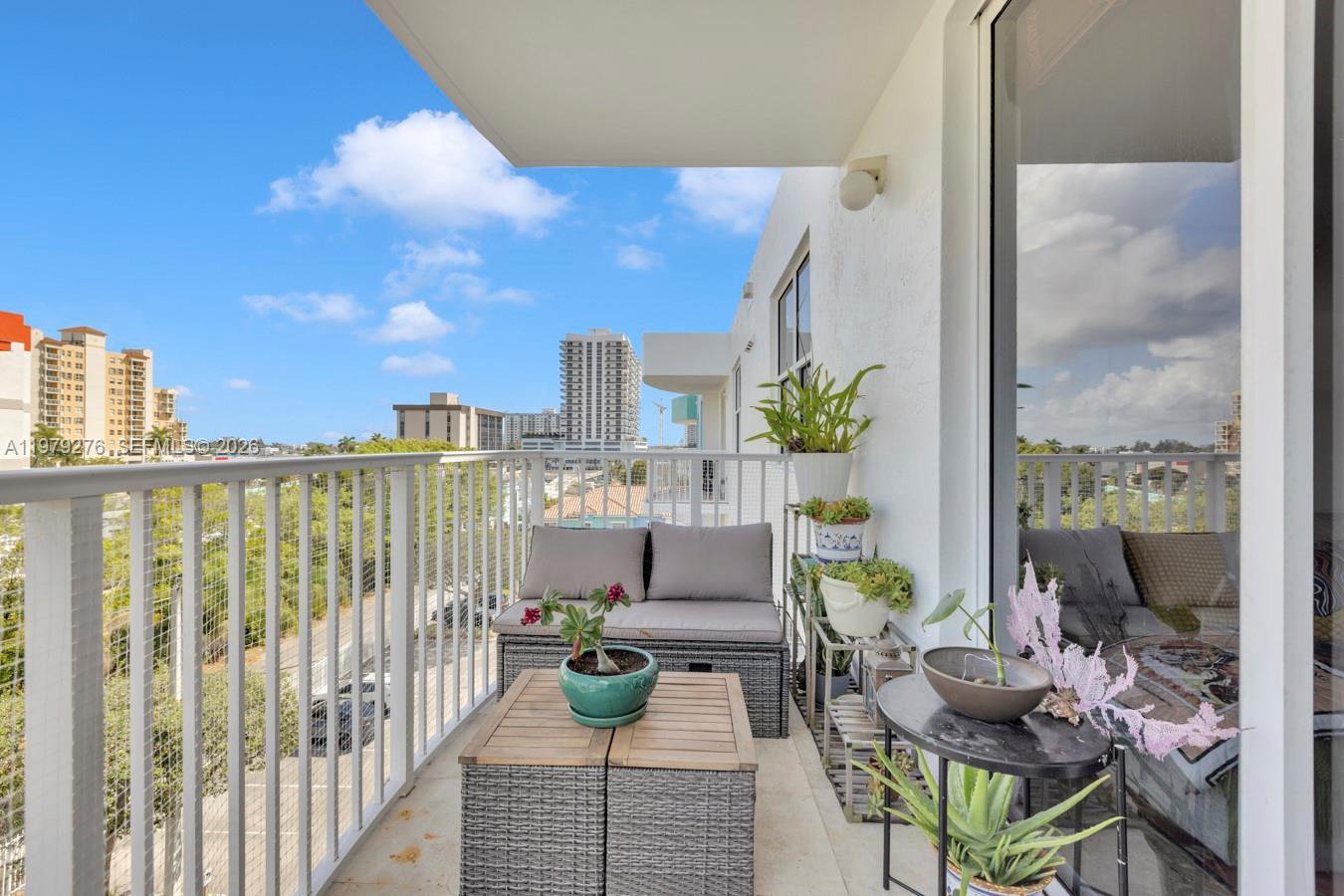 1555 N Treasure Dr #506 North Bay Village, FL 33141