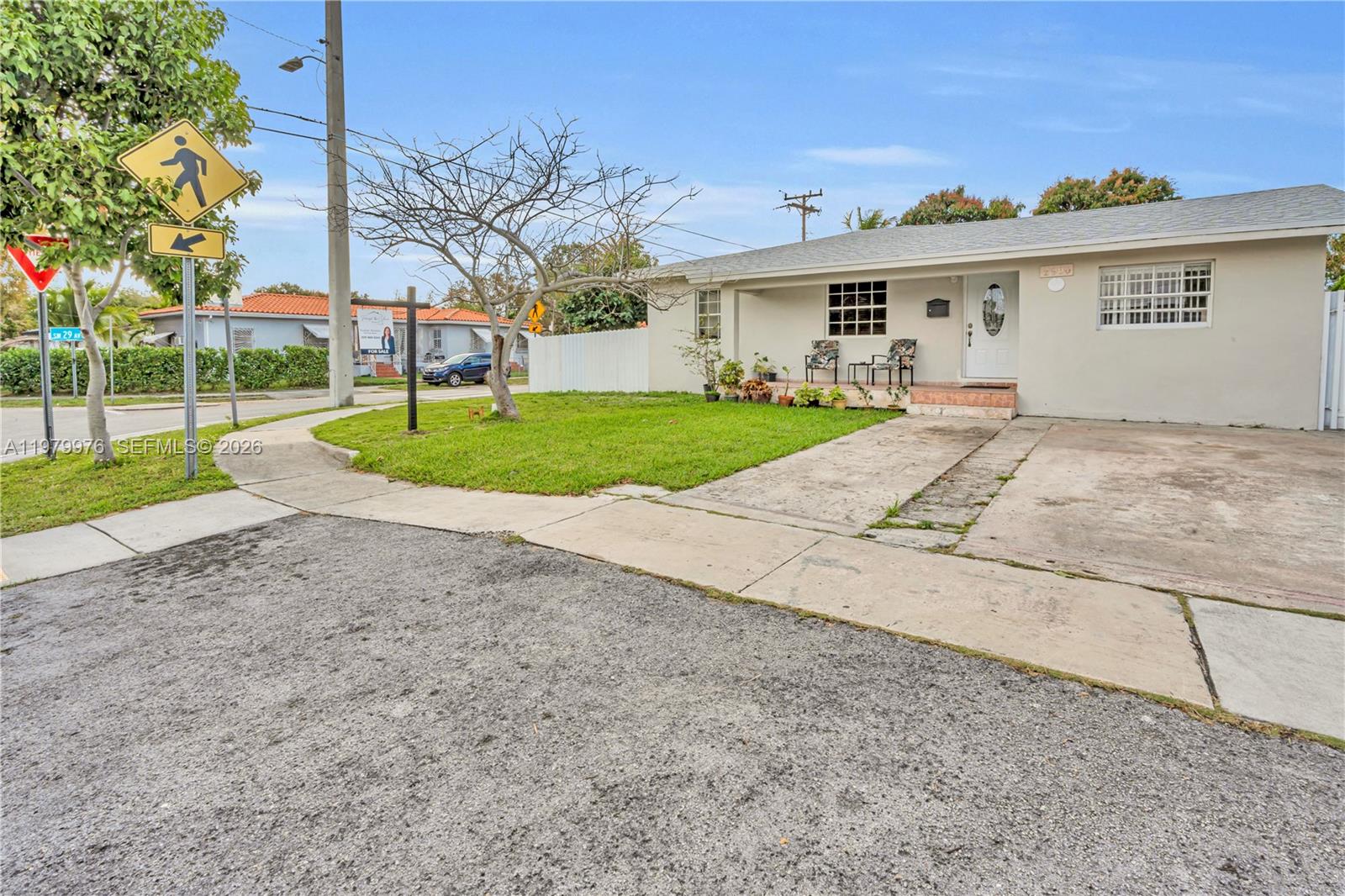 2900 SW 19th St Miami, FL 33145