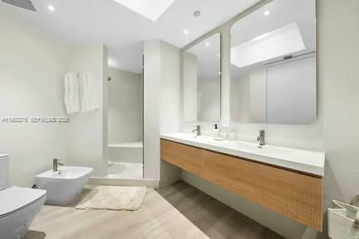 100 S Pointe Dr #1701 Miami Beach, FL 33139