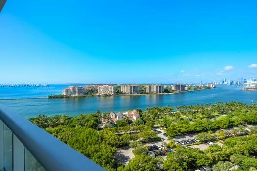 100 S Pointe Dr #1701 Miami Beach, FL 33139