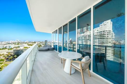 100 S Pointe Dr #1701 Miami Beach, FL 33139
