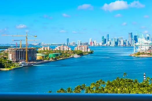 100 S Pointe Dr #1701 Miami Beach, FL 33139