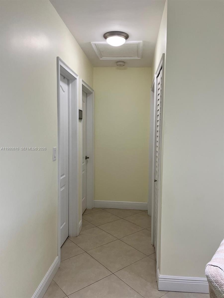 685 W 77th St Hialeah, FL 33014