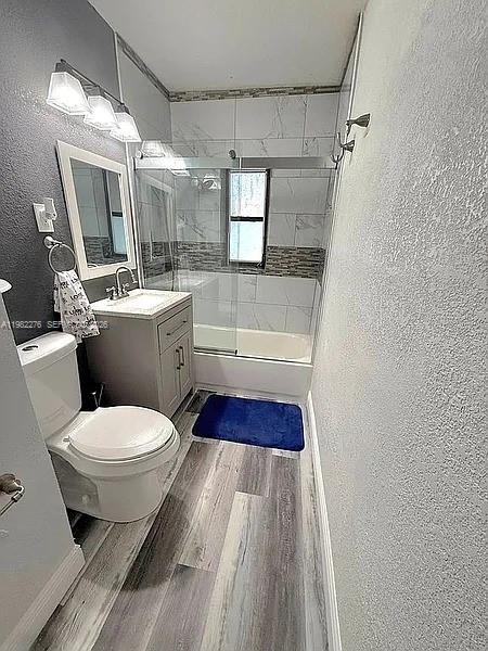 521 E Evanston Cir Fort Lauderdale, FL 33312