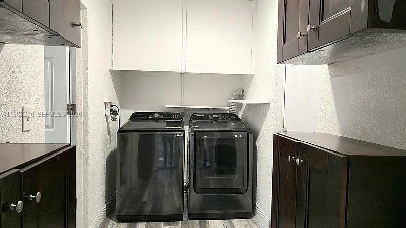 521 E Evanston Cir Fort Lauderdale, FL 33312