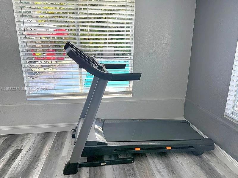 521 E Evanston Cir Fort Lauderdale, FL 33312