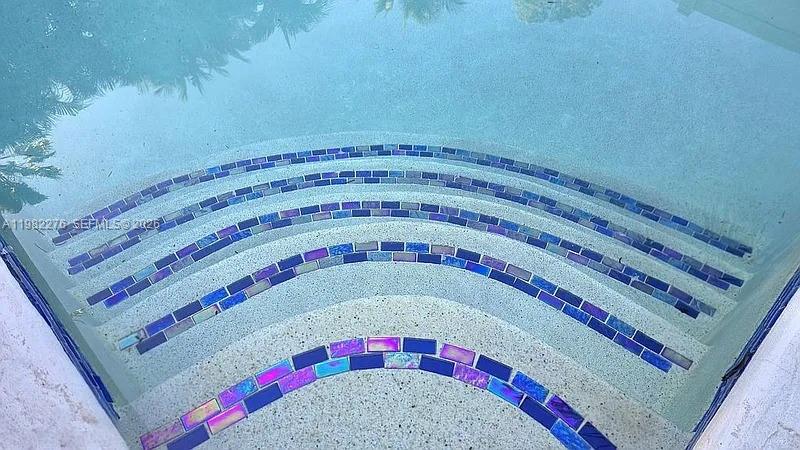 521 E Evanston Cir Fort Lauderdale, FL 33312