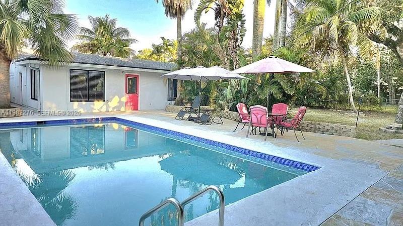 521 E Evanston Cir Fort Lauderdale, FL 33312