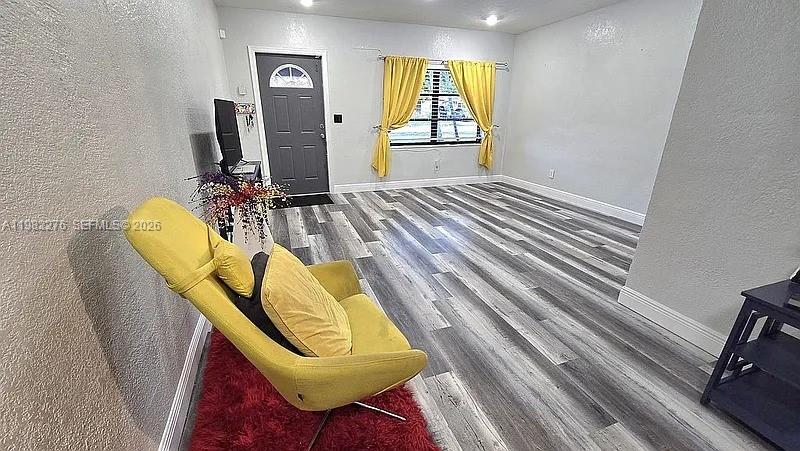 521 E Evanston Cir Fort Lauderdale, FL 33312