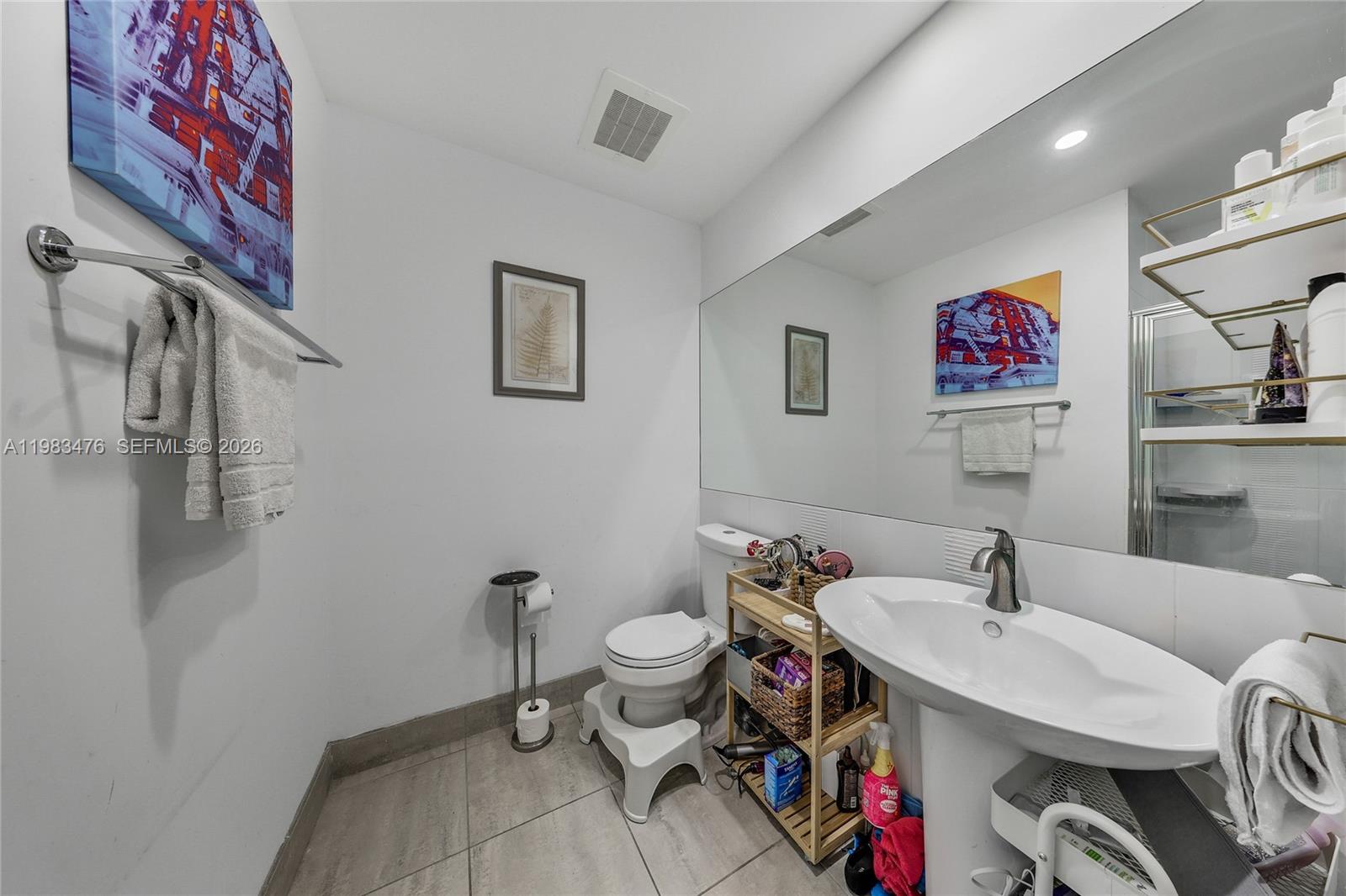 3250 Grand Ave #303 Miami, FL 33133