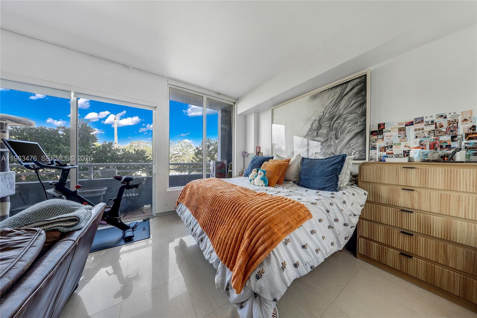 3250 Grand Ave #303 Miami, FL 33133