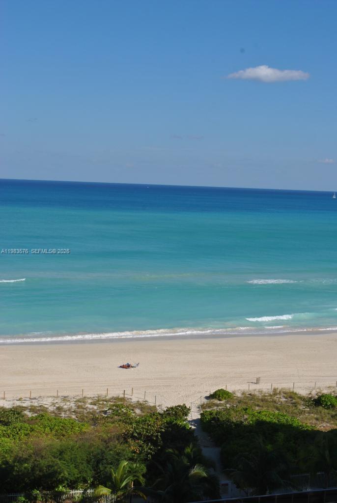 6039 Collins Ave #1006 Miami Beach, FL 33140