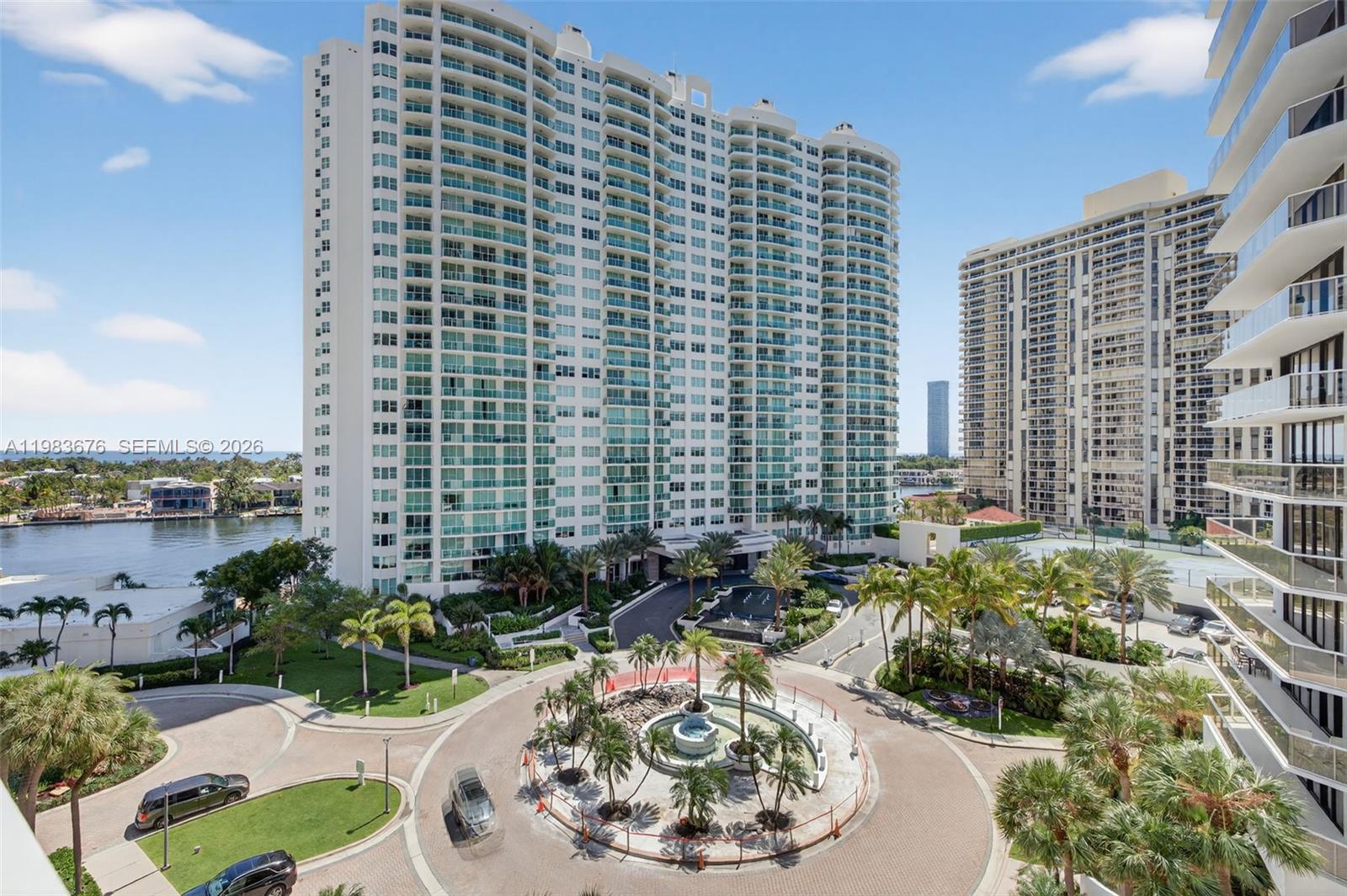 image Hamptons West13