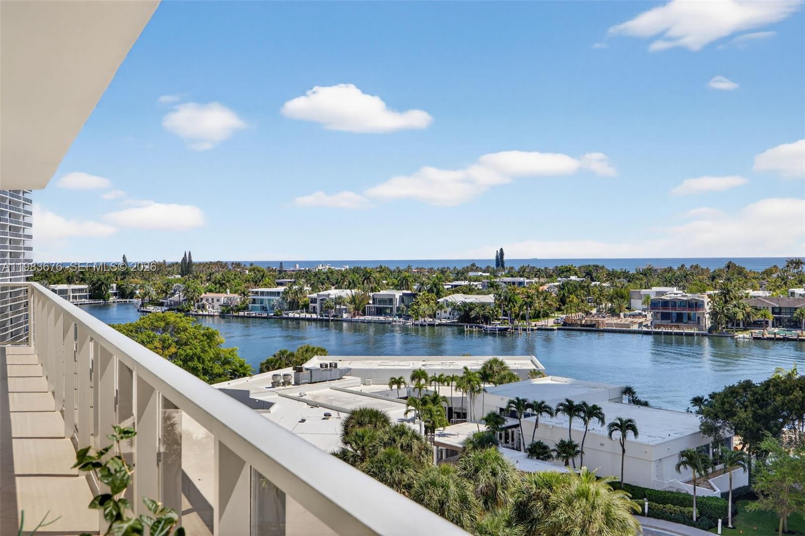 image Hamptons West1