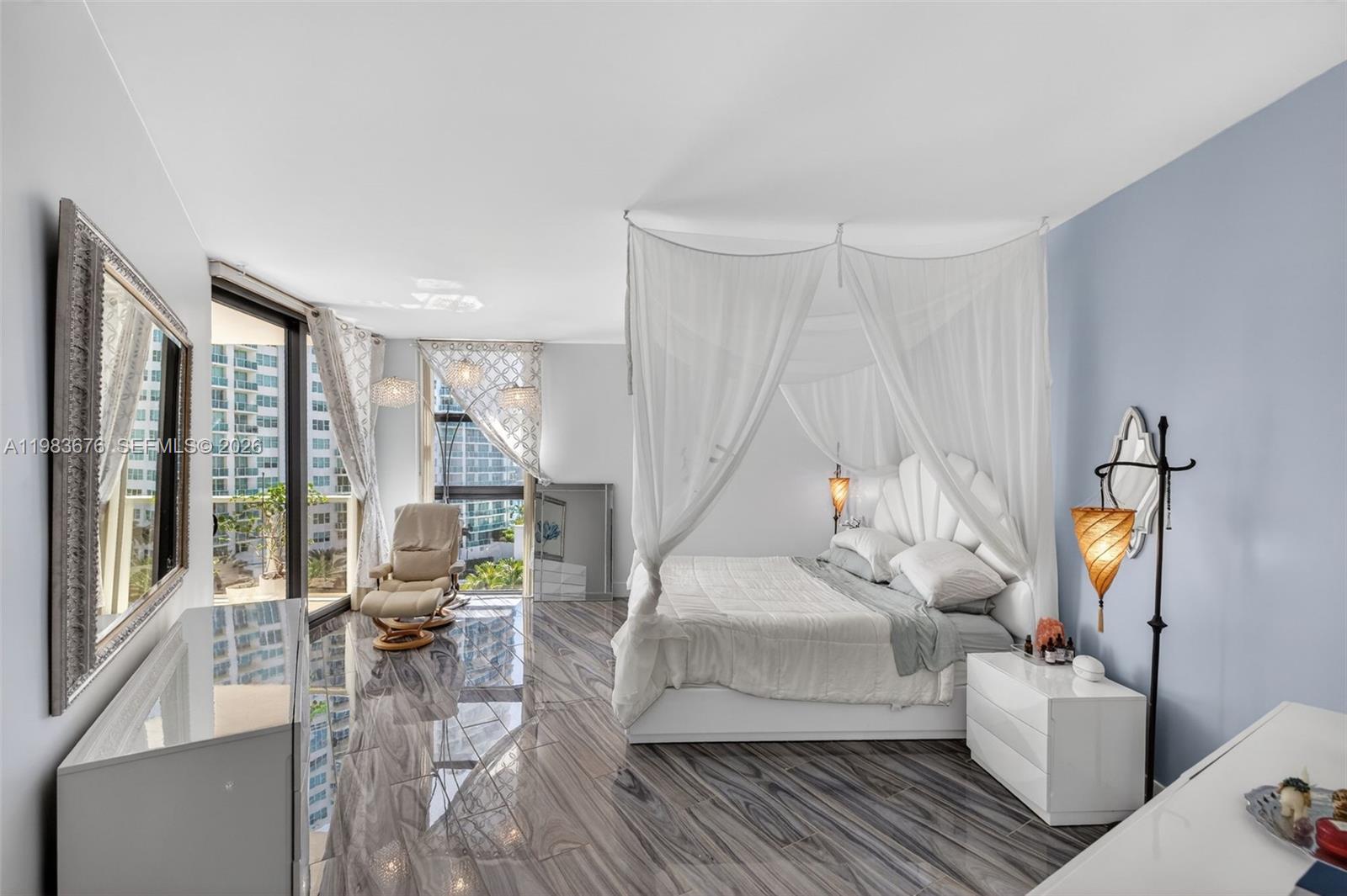 image Hamptons West29