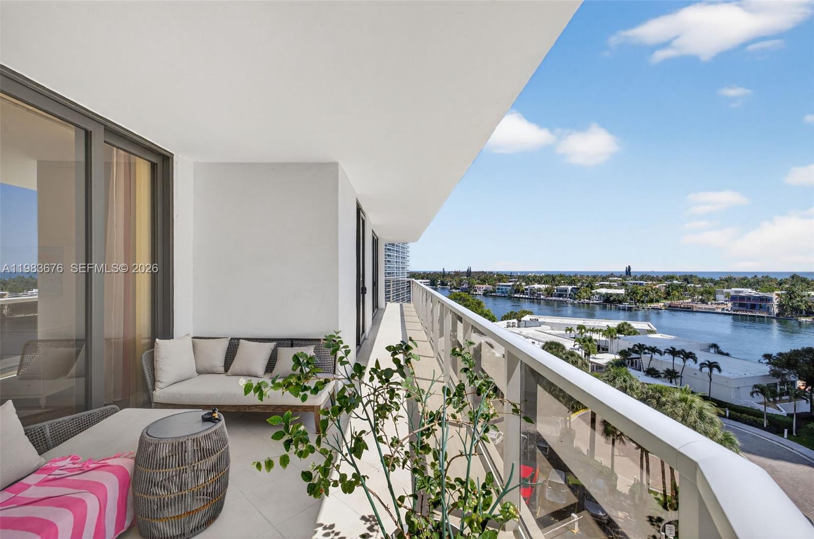 image Hamptons West42