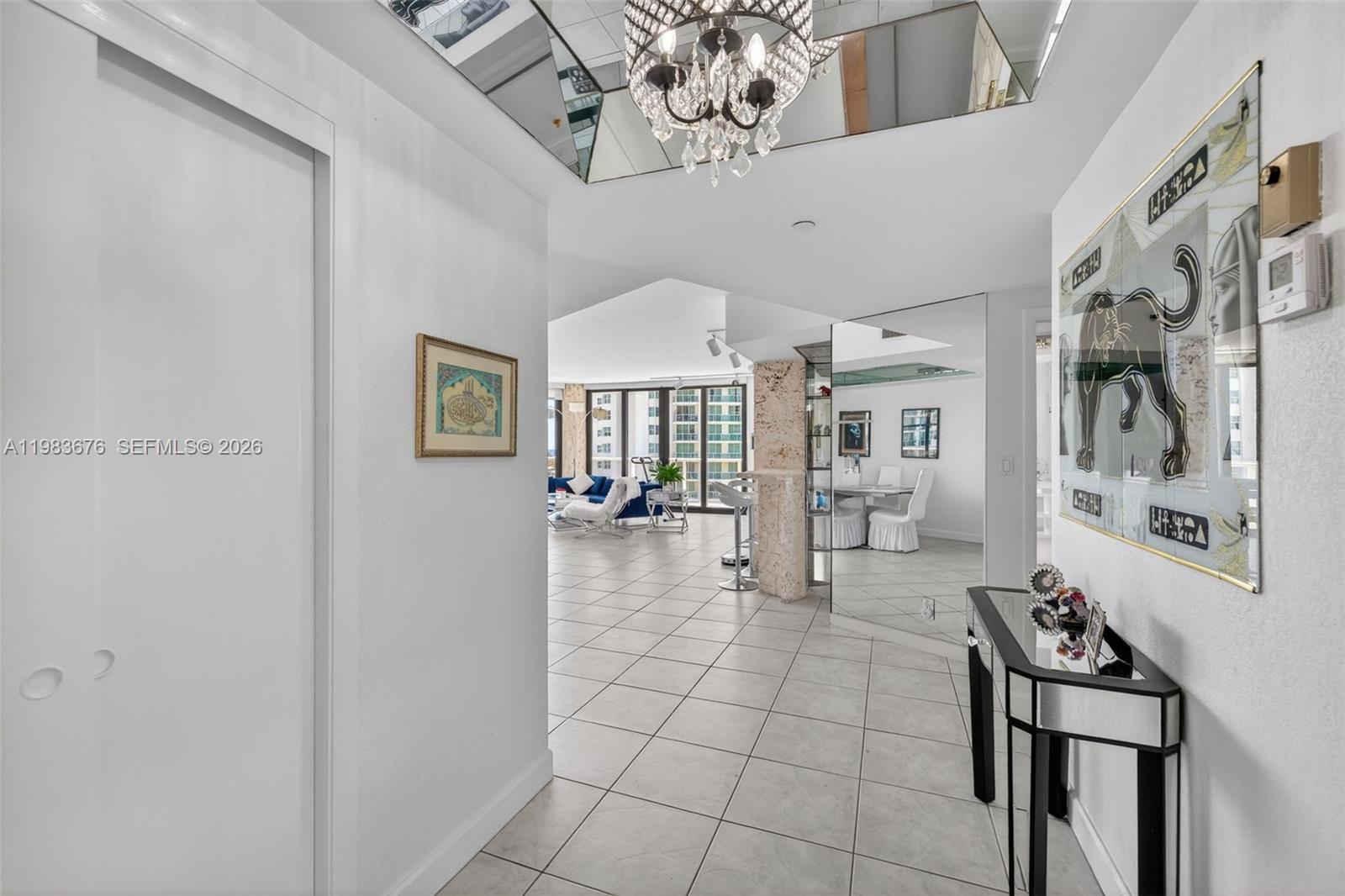 image Hamptons West8