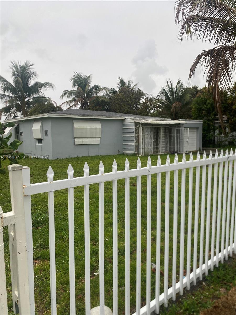 1070 NW 147th St Miami, FL 33168