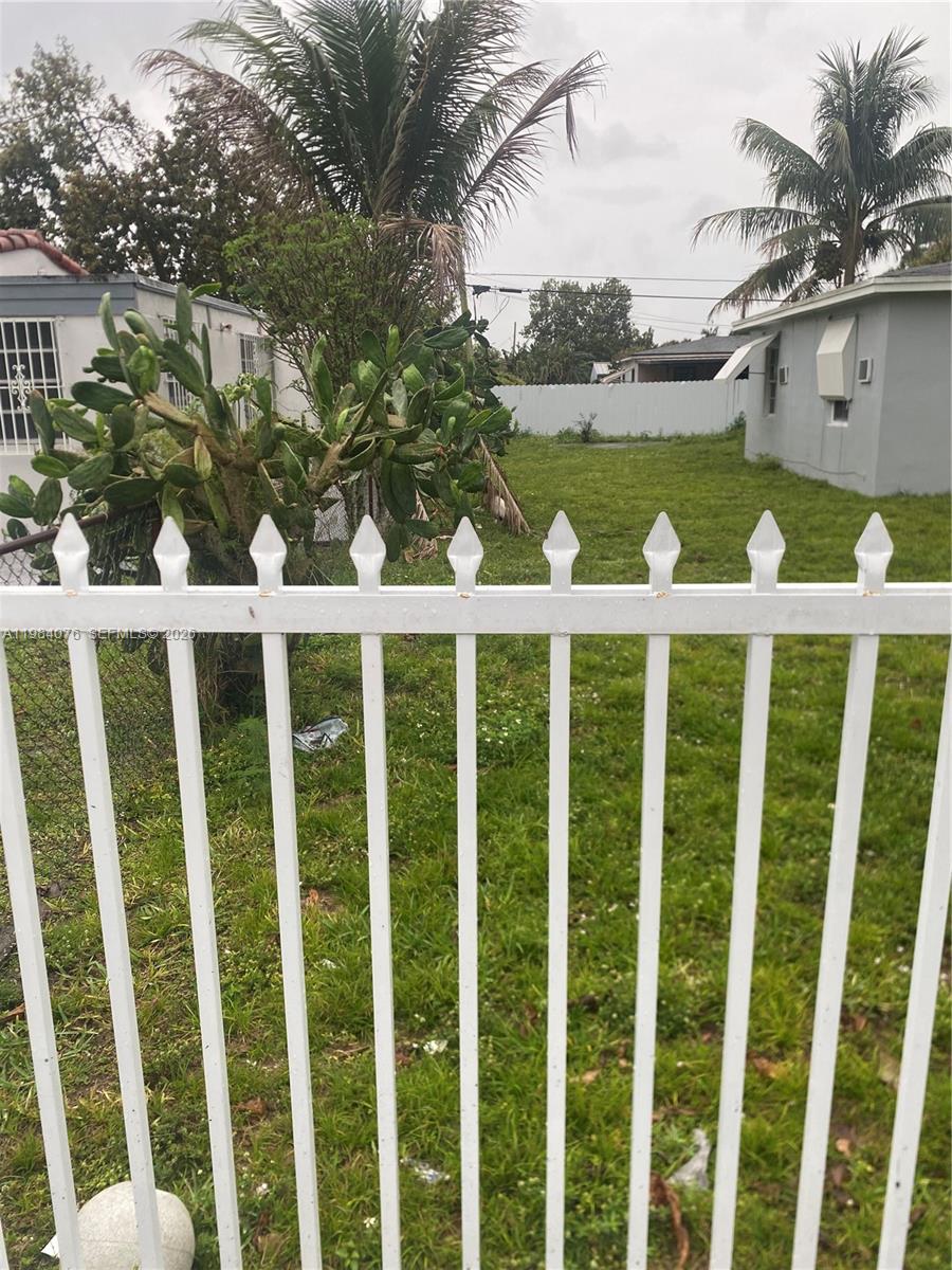 1070 NW 147th St Miami, FL 33168