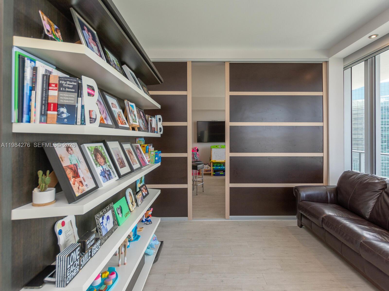 1300 Brickell Bay Dr #3804 Miami, FL 33131