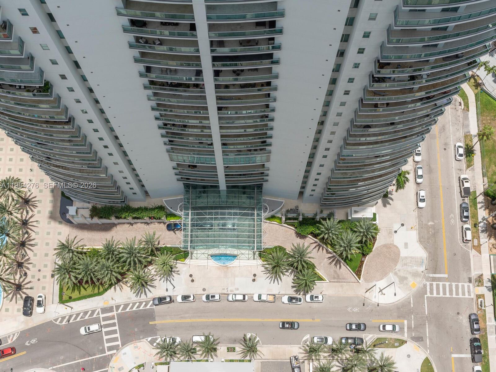 1300 Brickell Bay Dr #3804 Miami, FL 33131