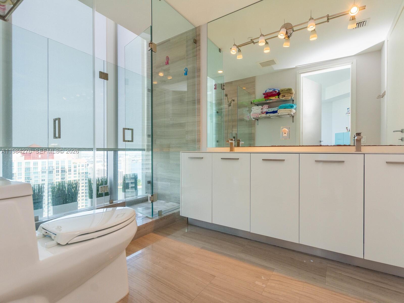 1300 Brickell Bay Dr #3804 Miami, FL 33131