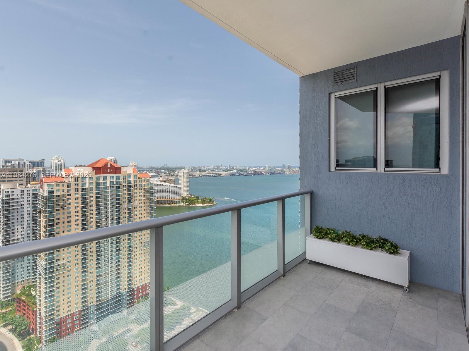 1300 Brickell Bay Dr #3804 Miami, FL 33131