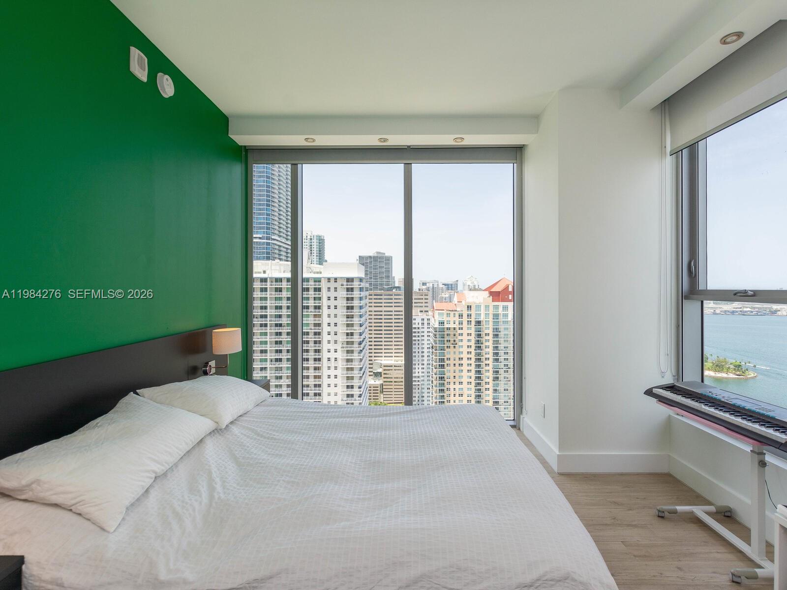 1300 Brickell Bay Dr #3804 Miami, FL 33131