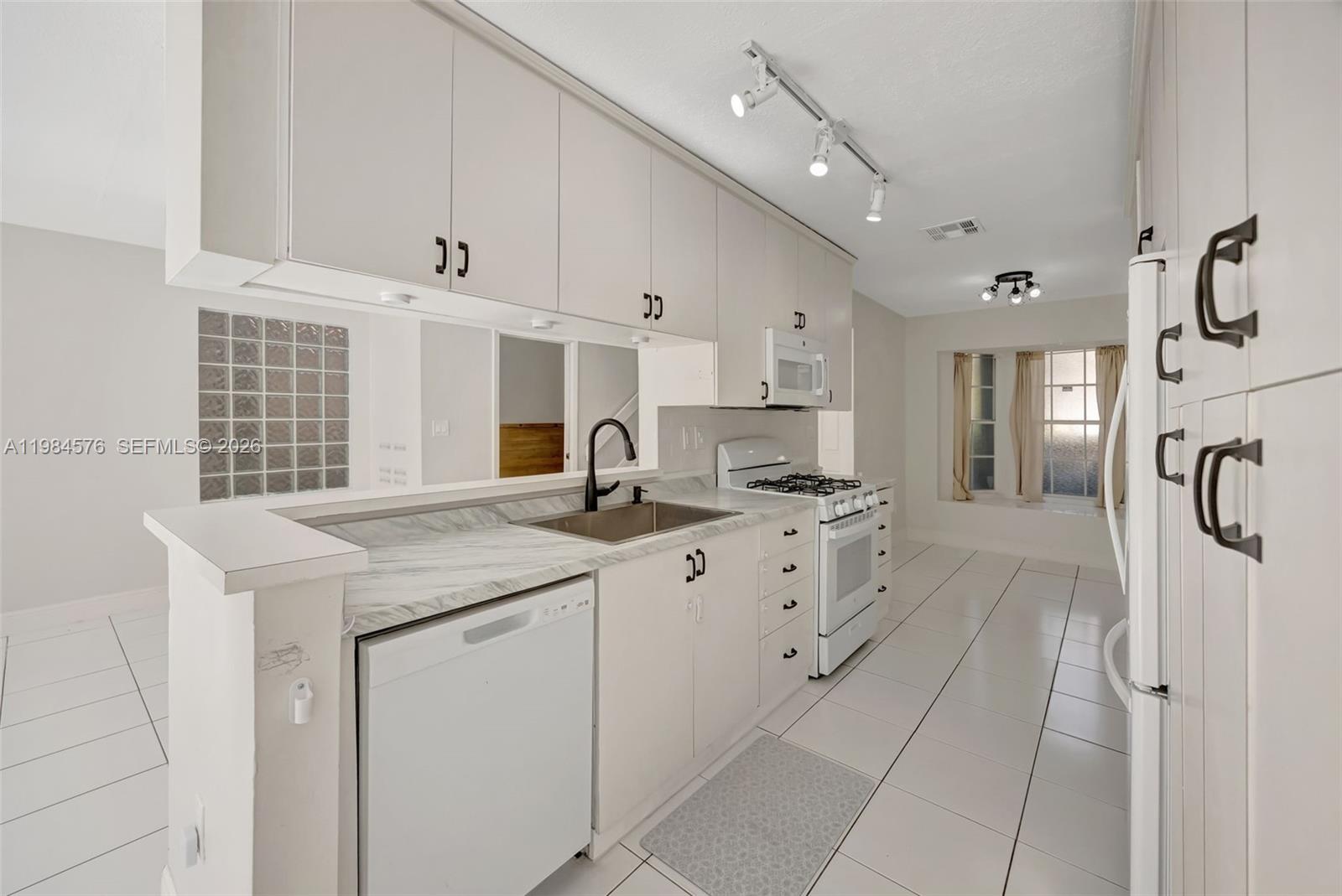 15224 SW 111th St Miami, FL 33196