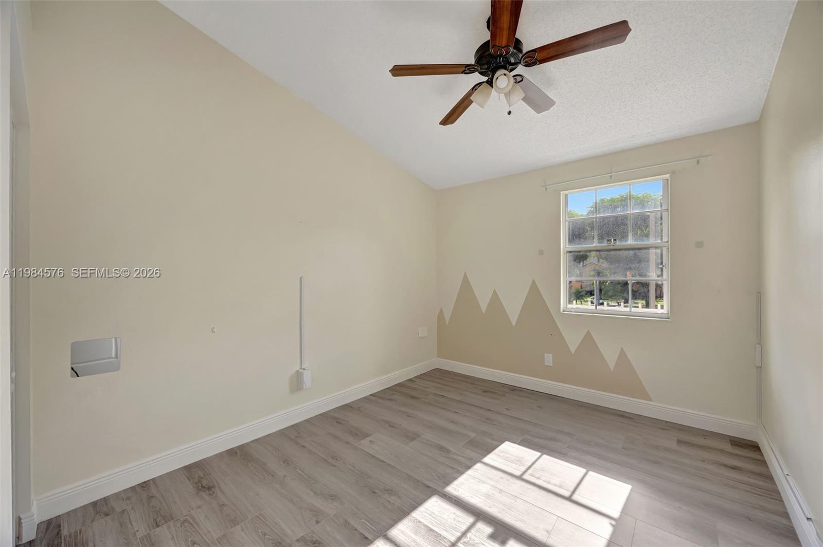 15224 SW 111th St Miami, FL 33196