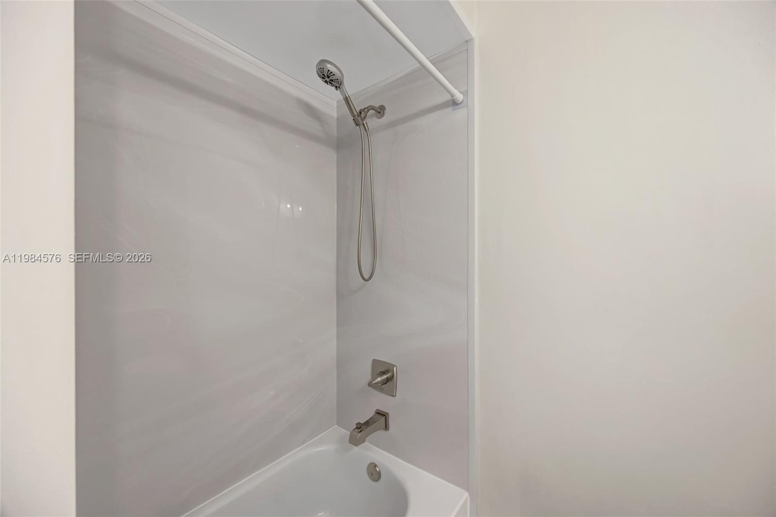 15224 SW 111th St Miami, FL 33196