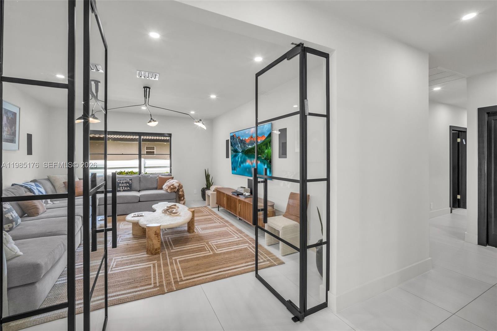 4430 Casper Ct Hollywood, FL 33021