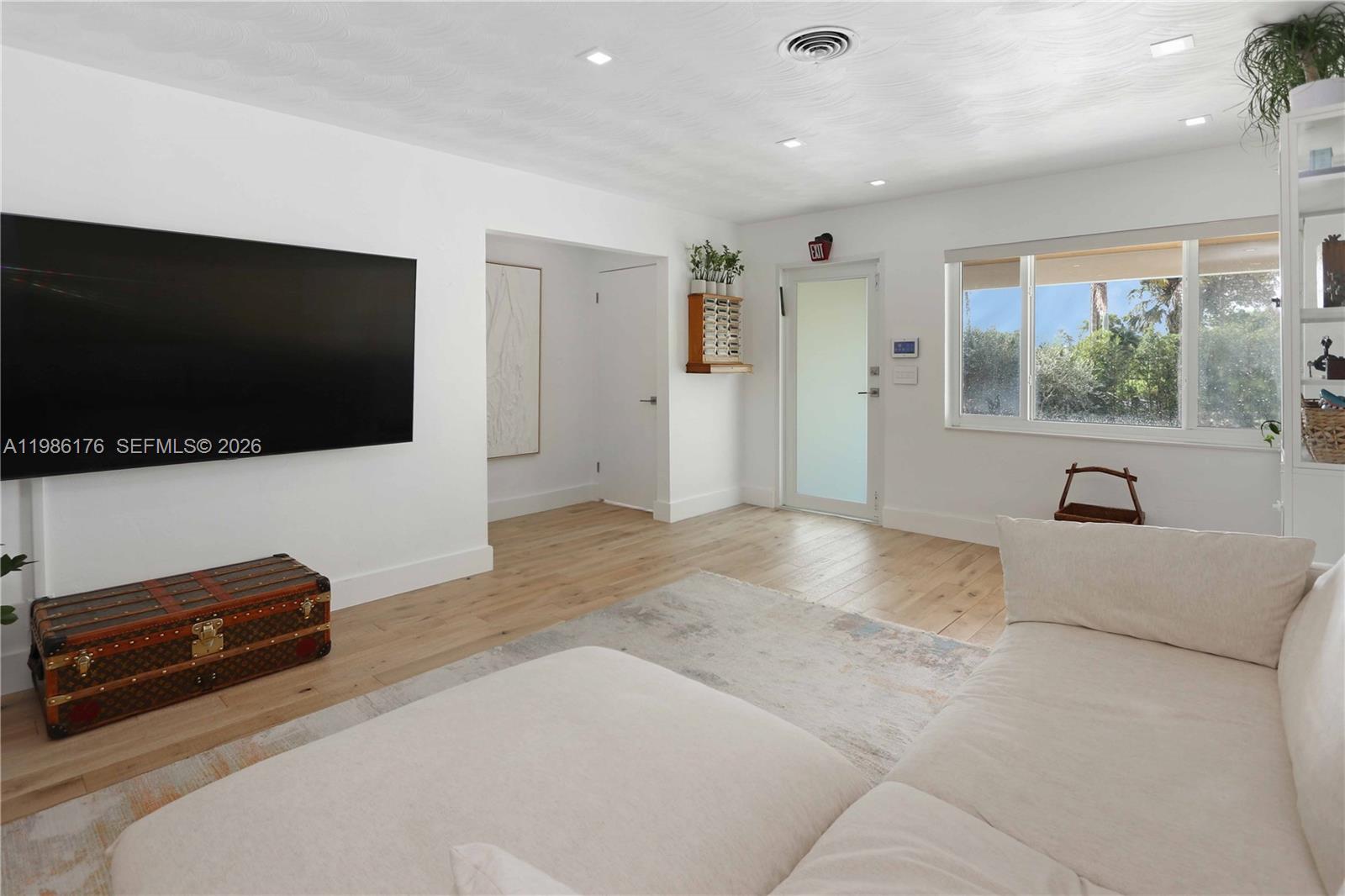 1523 Johnson St Hollywood, FL 33020