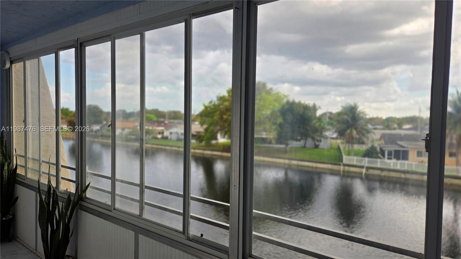 9400 Lime Bay Blvd #315 Tamarac, FL 33321