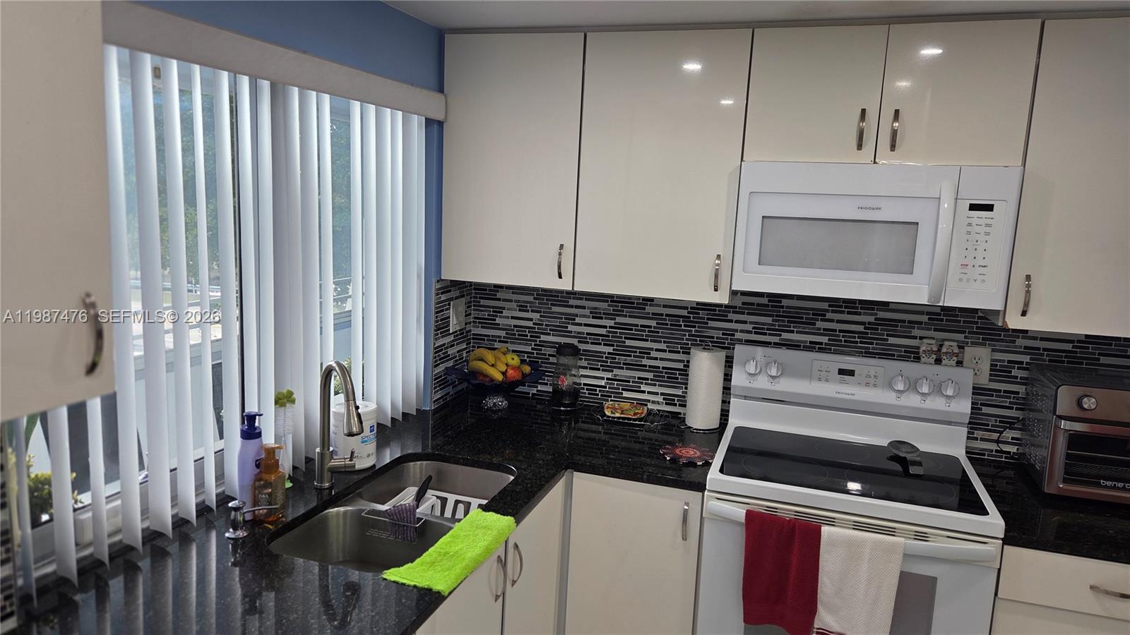 9400 Lime Bay Blvd #315 Tamarac, FL 33321