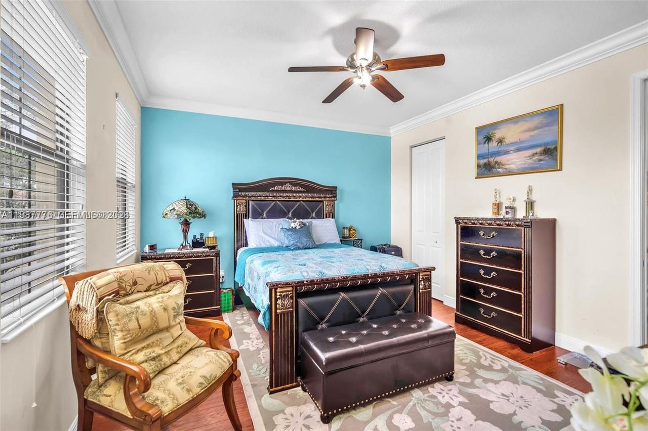 12490 NW 33rd St Sunrise, FL 33323