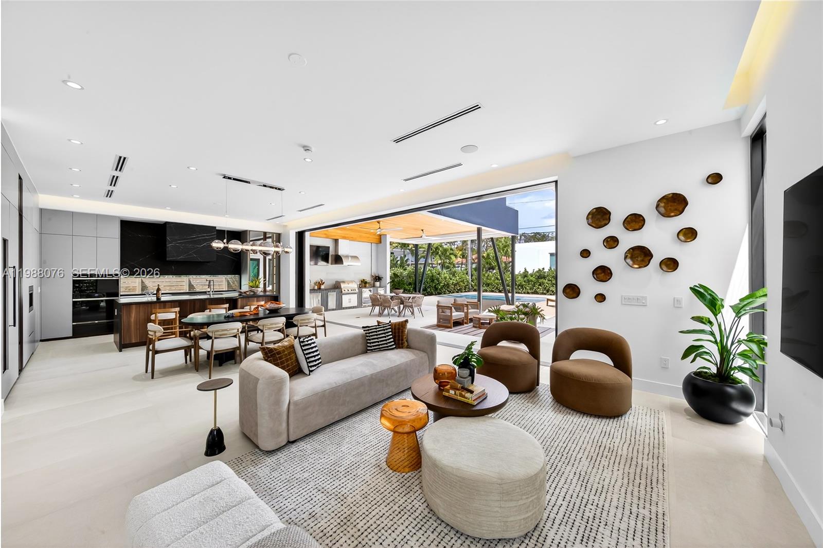 609 SW 24th Rd Miami, FL 33129